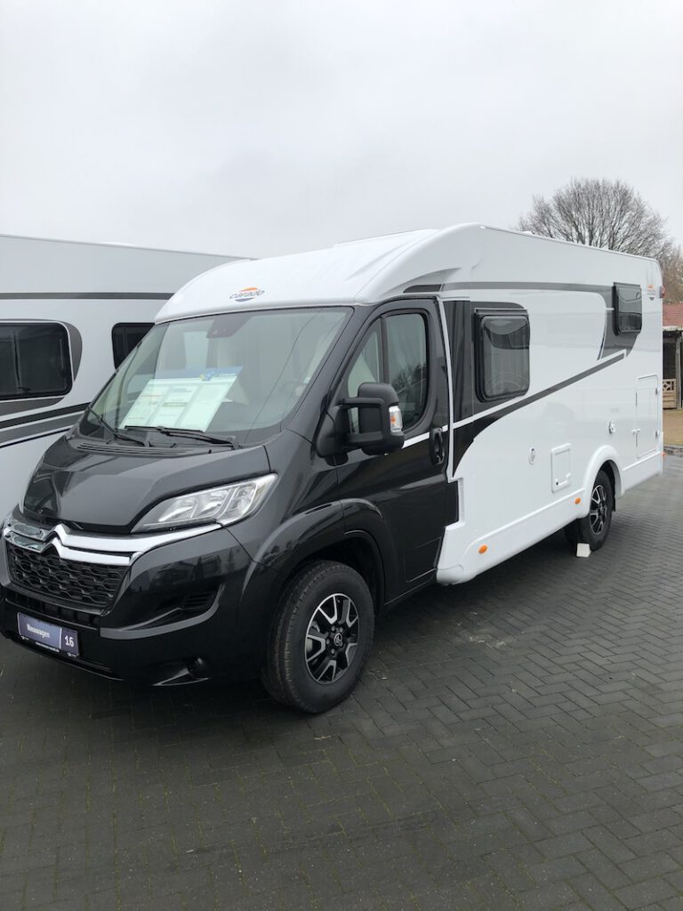 Carado V 10 Wohnmobil-Vermietung in Rostock und Neubrandenburg Carado V 10 Wohnmobil-Vermietung in Rostock und Neubrandenburg